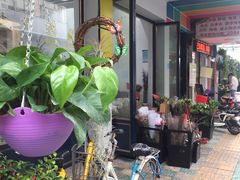 -溪岸路花鸟市场