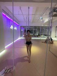 -桃秘钢管舞 Peach Pole Fitness