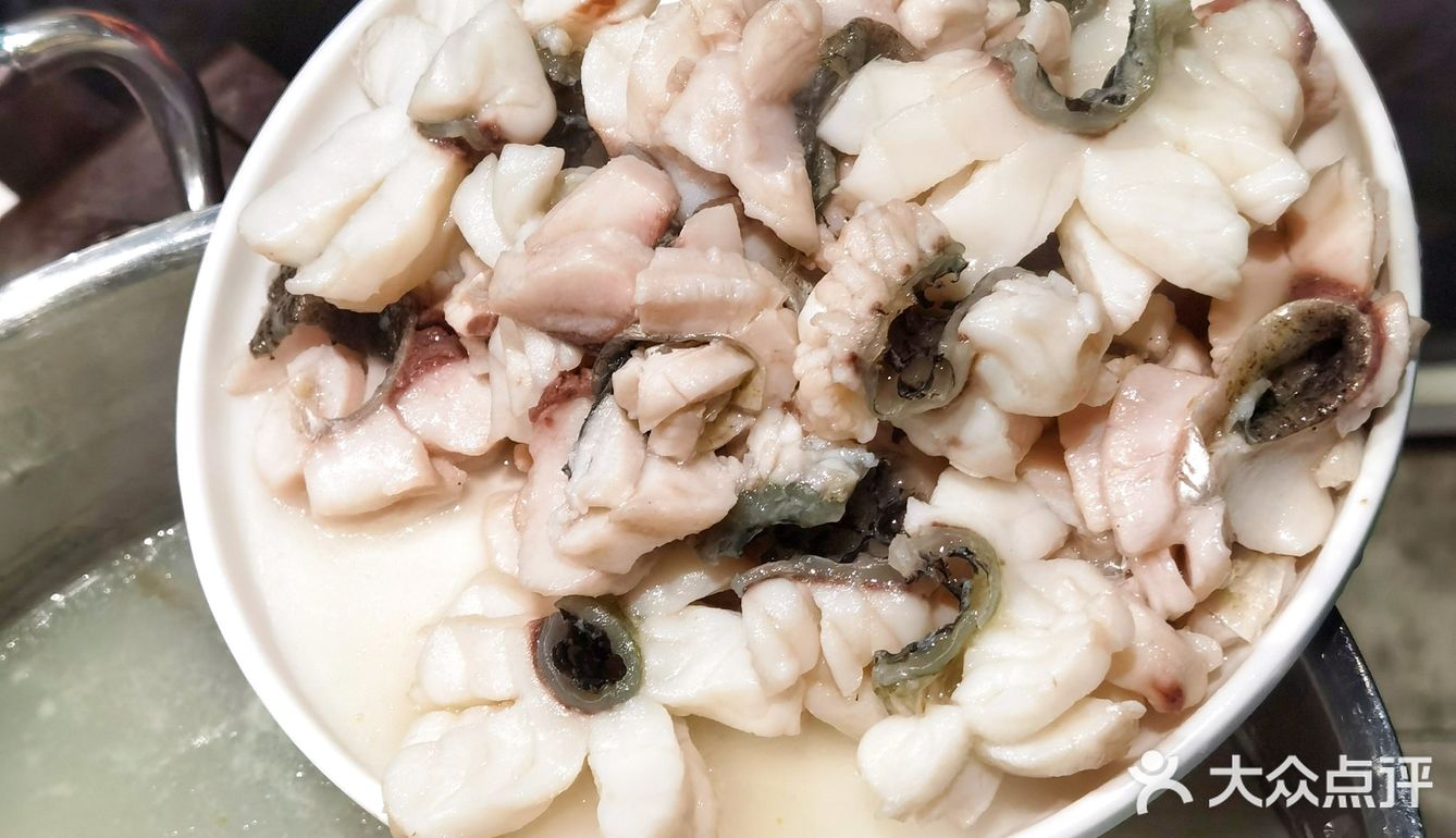 巨隐藏巨好吃的宝藏粤菜，小院儿太舒服了！