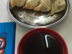 -黄阿姨锅贴大王(万航渡路店)