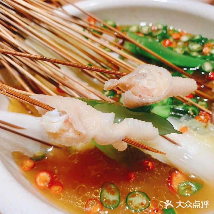 [调皮][调皮]夏天必吃钵钵鸡[糖果]