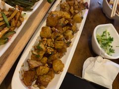 -鸿通城购物中心