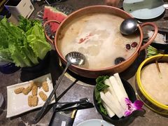 鸭架菌菇汤-三人行骨头王火锅(长寿店)