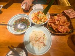 -老滇山寨•云南特色菜•地方菜•民族风情歌舞表演(金碧店)