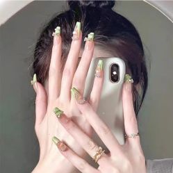 -悦指间美甲美睫