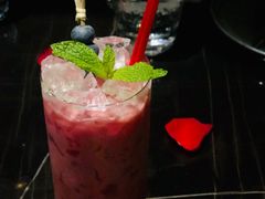 混合莓果-wann lounge 低温慢煮牛排·清吧