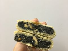 核桃黑芝麻素月饼-王家沙点心店(西康路店)