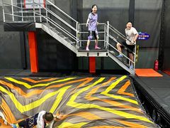 -嗨翻Hi-Fun竞技主题乐园·蹦床亲子生日轰趴(国光1937店)