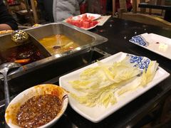 -百年川椒重庆老火锅(光谷店)