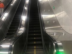 -红土地(地铁站)