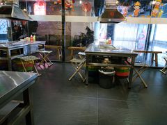 大堂-马路牙子地桌烤肉(工体店)
