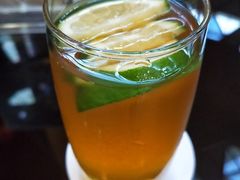 -上海滴水湖皇冠假日酒店