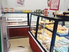 面包甜点陈列柜-丹香(青岛伊春路店)