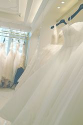 -拉瑞娜LaReine婚纱礼服高级定制