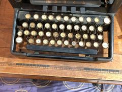 -陆汉斌打字机博物馆