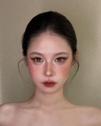 -明天见·化妆造型工作室