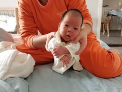 -爱的果实月嫂育婴师(世纪东方店)