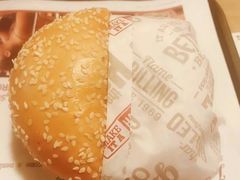 -The Habit Burger Grill 哈比特汉堡(复兴soho店)