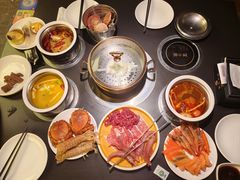 -钱小奴海鲜自助黑金店(杭州滨江龙湖店)