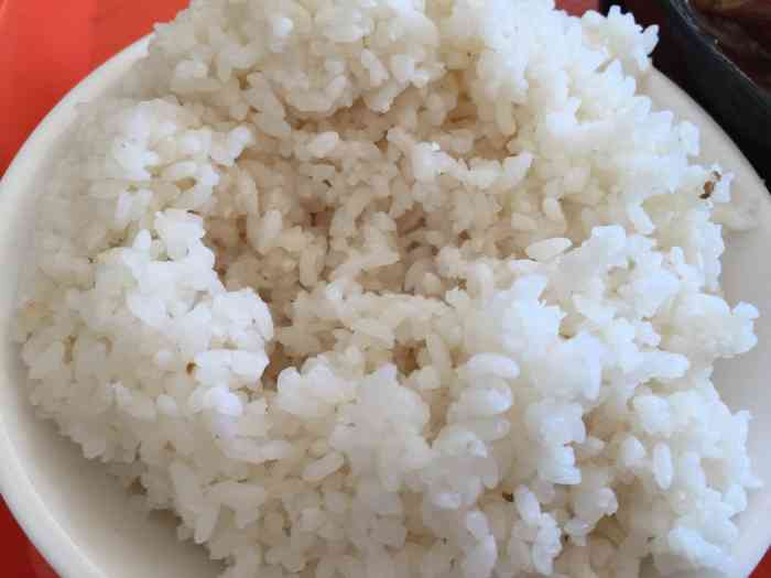 小笼包黄焖鸡米饭-"普通的快餐店,外卖速度挺快的,还可以,.