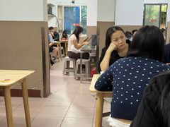 -铁锅哥米线