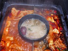 -老牌坊云南鱼豆花火锅(哈西万达店)