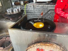 -大众跷脚牛肉馆·非遗传承单位(峨眉山店)