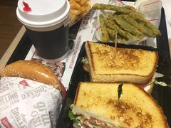 -The Habit Burger Grill 哈比特汉堡(爱琴海店)