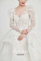 -Lady  Jane高端婚纱礼服馆