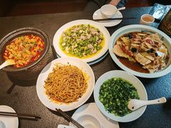 -万重锦·人文川菜馆(骡马市店)