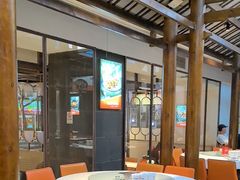 -阿瓦山寨·湘菜现炒·剁椒鱼头王(咸阳总店)
