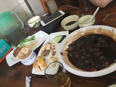-侬佳蒸菜馆(听潮店)