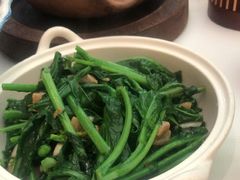 -桂满陇·手作小笼包&江南叫花鸡(中山公园店)