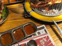 -青瓦炭韩潮烤肉(花园道店)