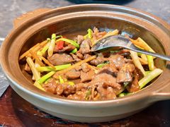 -虹潮荟·餐桌上的美食地理(太阳宫店)