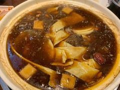 -亿诣蝎府炸酱面羊蝎子火锅(酷车小镇店)