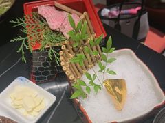 -山川小町·极番烧肉(新地假日广场店)