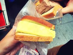 -詹爷爷乌节路街头冰淇淋
