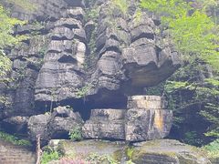 -梭布垭石林景区