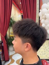 -东方先生国潮男士理发馆
