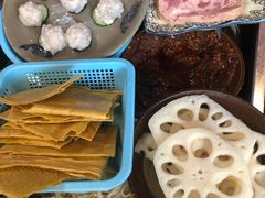 -周幺妹重庆老火锅(银泰城总店)