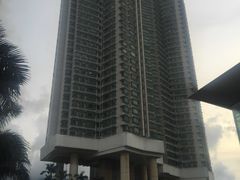 -东荟城名店仓
