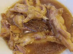 鲍汁花菇焖鸡脚-七爷清汤腩·港式餐厅(金狮广场店)