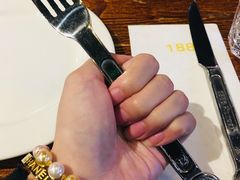 -1886德国汽车餐厅(外滩十六铺码头店)