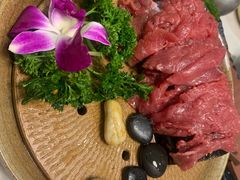 跷脚嫩牛肉-菌子鲜汤野生菌锅
