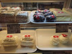 -白玉兰食品甜凤店(合生汇店)