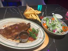 -DEEP·深美式餐吧(五棵松华熙LIVE店)
