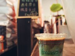 咖茶-Manner Coffee(芮欧百货店)