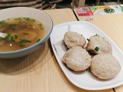 -小杨生煎(浦江欢乐颂店)