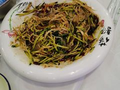 -小柒家第一锹东北菜(城关店)